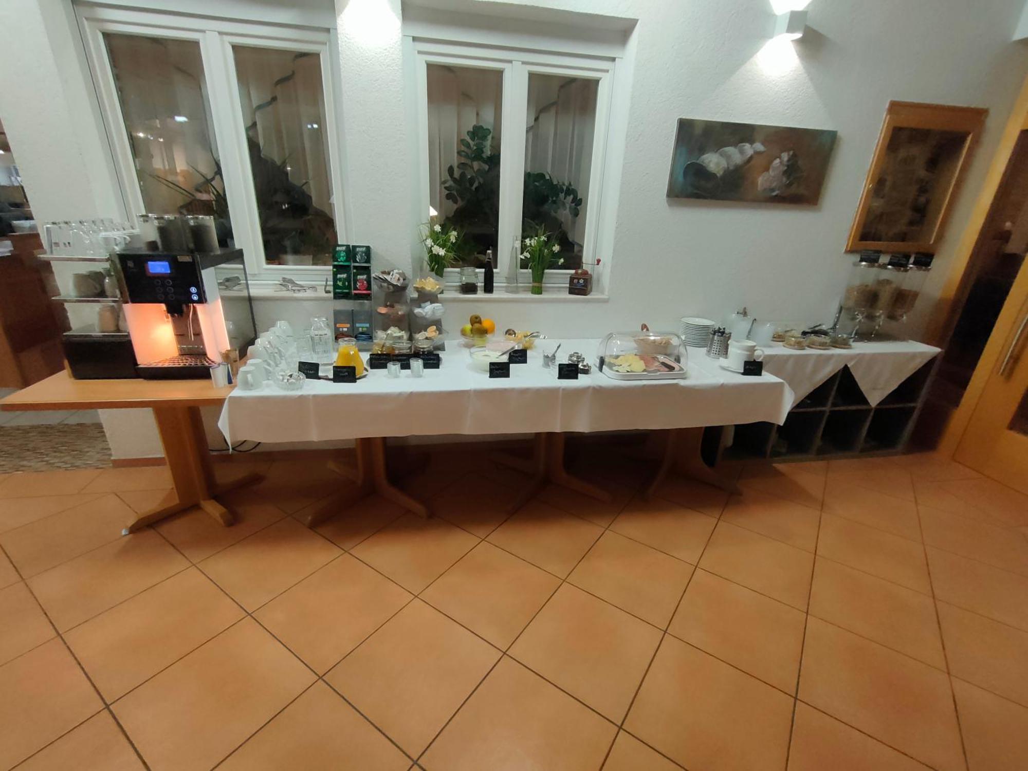奥贝马彻塔尔贝格霍夫斯图贝尔酒店 Obermarchtal 外观 照片